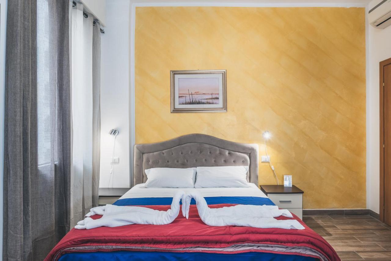 Bulldog Station Apartments With Private Wc, Ac, Tv Mestre Exteriér fotografie