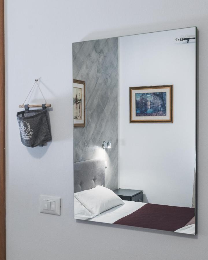 Bulldog Station Apartments With Private Wc, Ac, Tv Mestre Exteriér fotografie