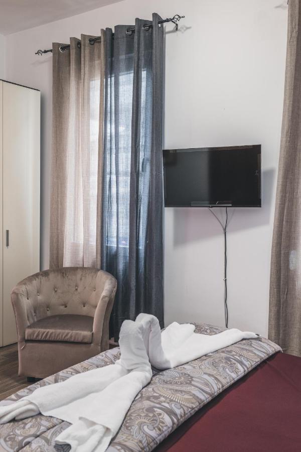 Bulldog Station Apartments With Private Wc, Ac, Tv Mestre Exteriér fotografie