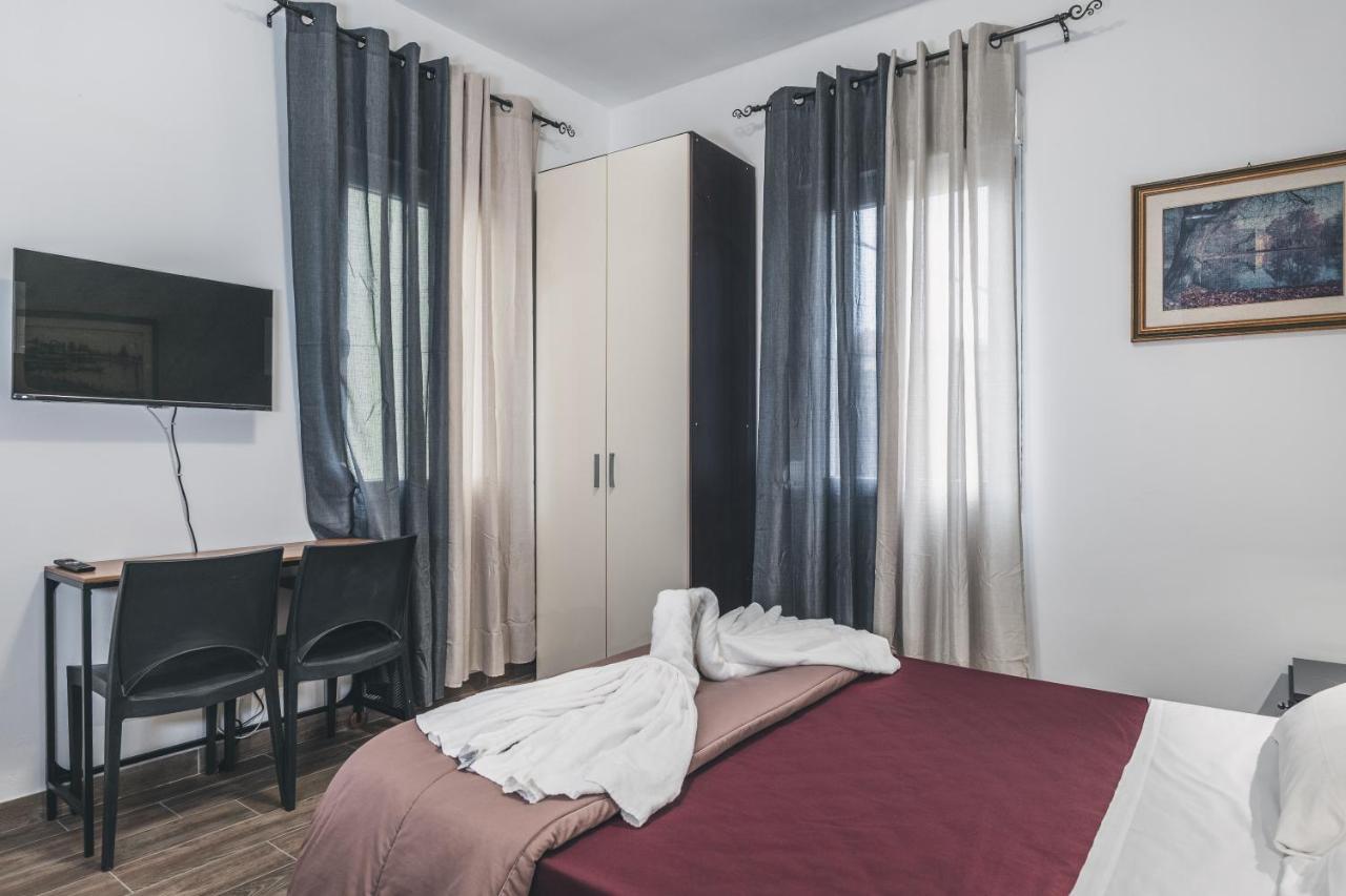 Bulldog Station Apartments With Private Wc, Ac, Tv Mestre Exteriér fotografie
